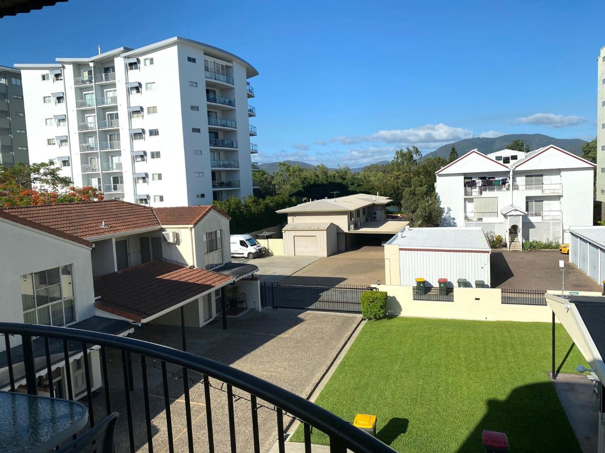 City Ville Apartments And Motel Rockhampton Oda fotoğraf