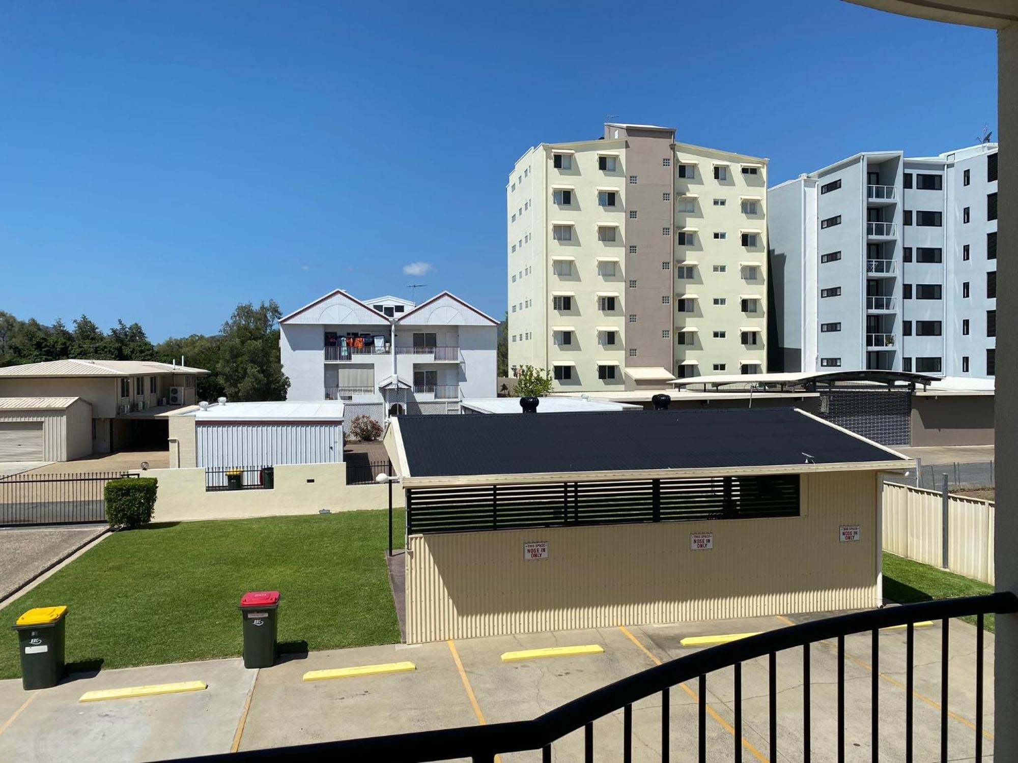 City Ville Apartments And Motel Rockhampton Oda fotoğraf