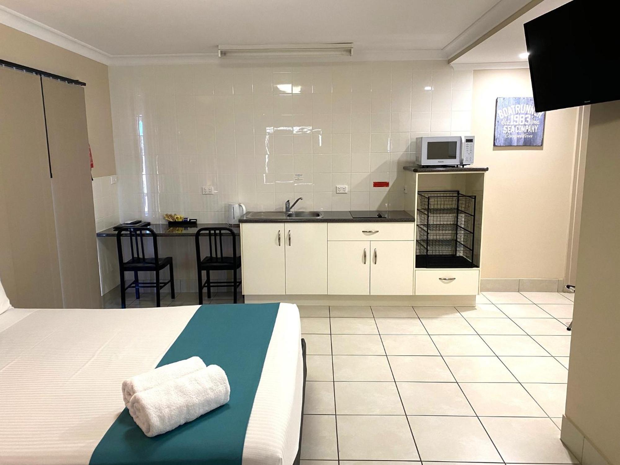 City Ville Apartments And Motel Rockhampton Oda fotoğraf